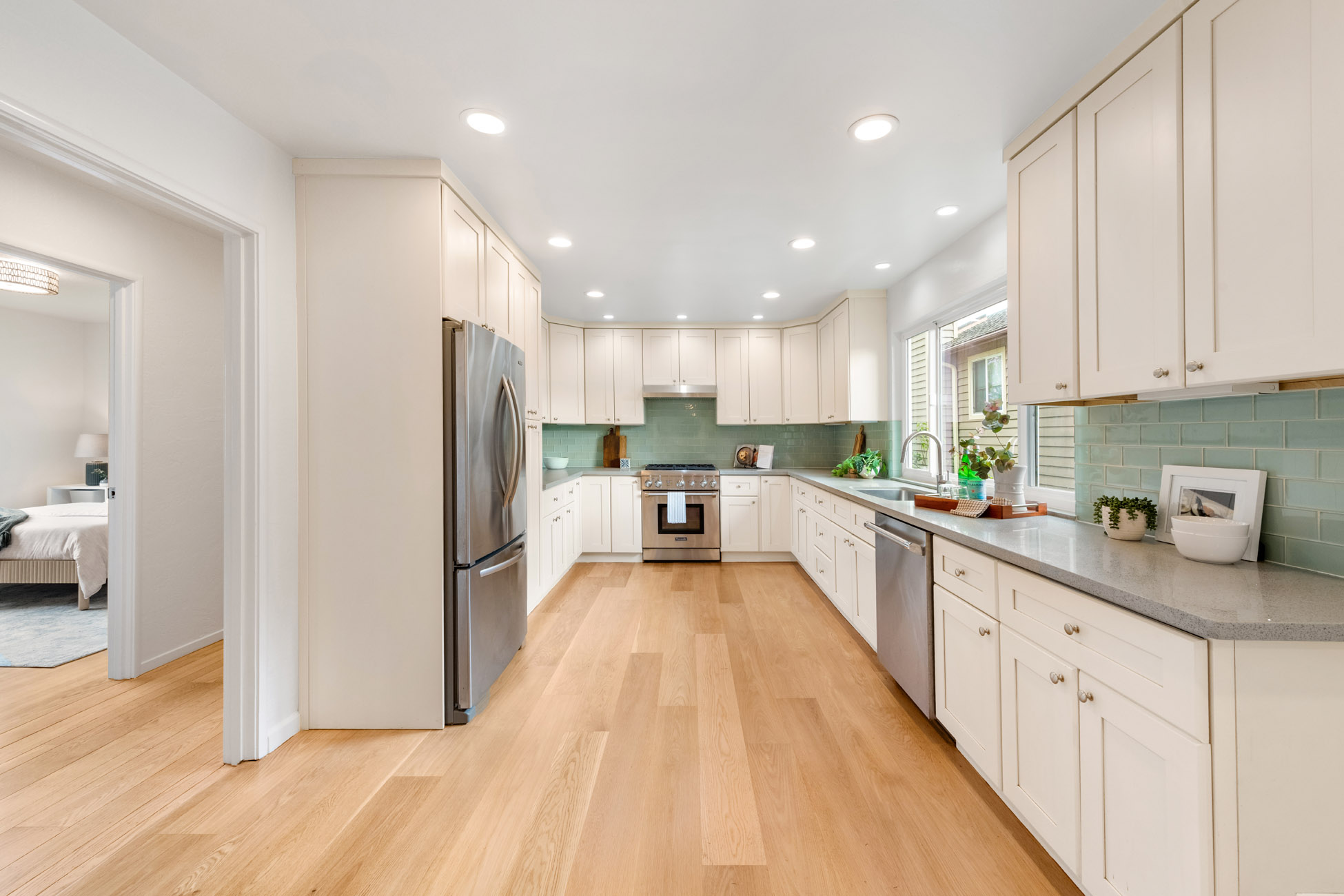 400 Miramar Drive